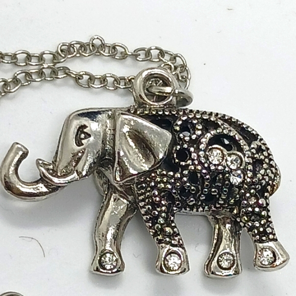 ELEPHANTS- 2 Elephant Themed Necklaces. Excellent condition.  Salvaged - Picture 6 of 14